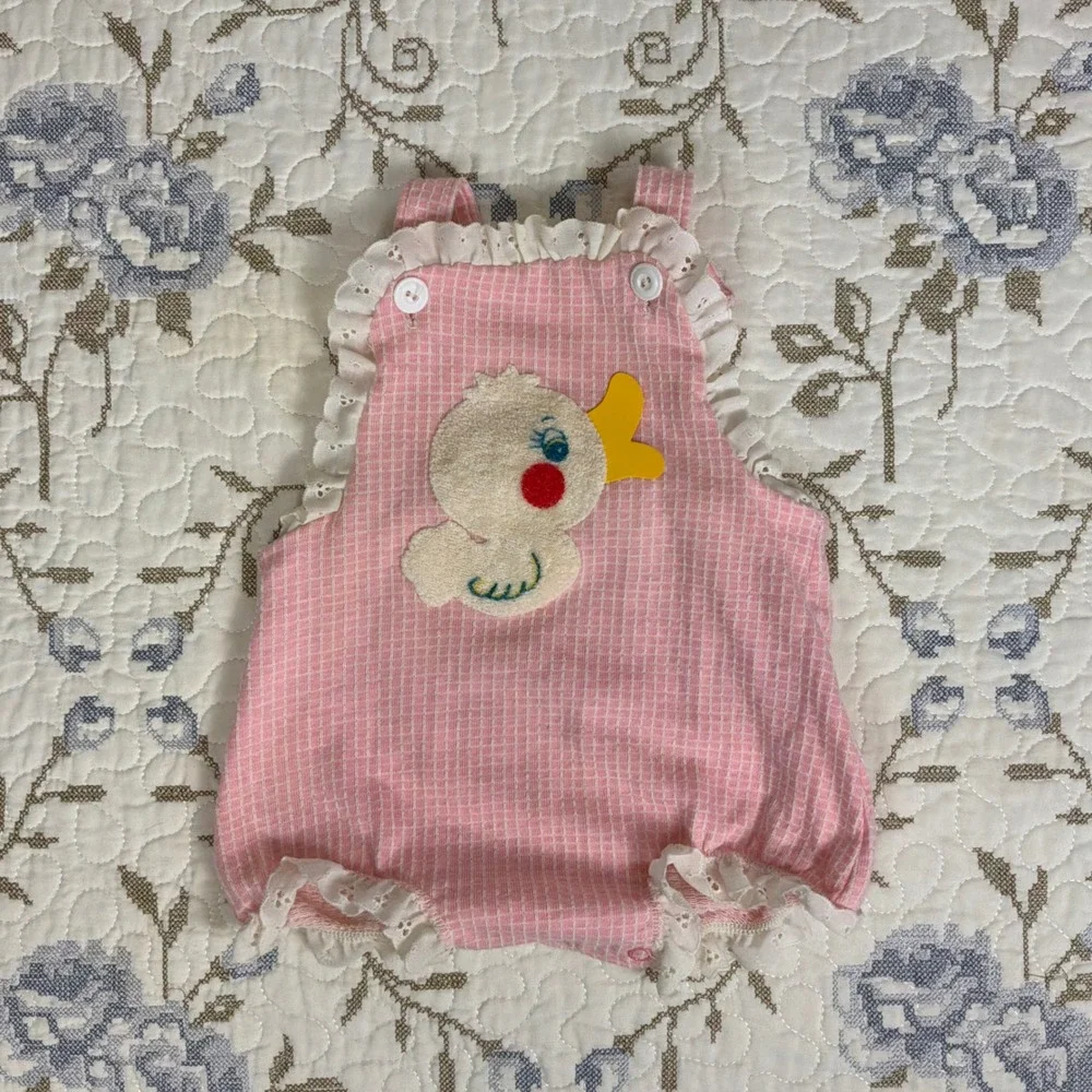 Carter's Romper Baby 12M Pink Excellent Duck Applique Eyelet Ruffle
